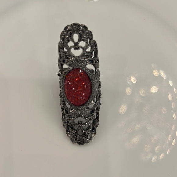 Vintage Victorian style ring - Picture 3 of 14